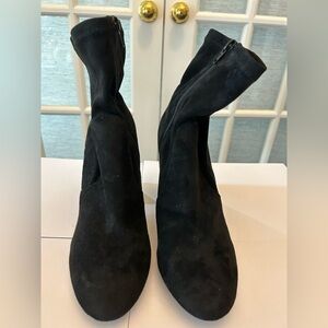 ASOS Black ankle boots, size 9, block heel. Great condition!